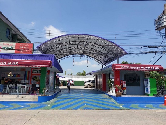 ขายที่ดิน 133 ตร.ว พร้อมสิ่งปลูกสร้างและกิจการ ซอยนิมิตรใหม่4  แปลงมุมติดถนนนิมิตใหม่ ใกล้รถไฟฟ้าสายสีชมพู สถานีตลาดมีนบุรี,สถานีมีนบุรี