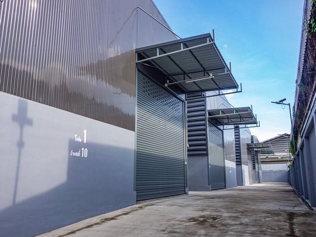 ให้เช่าโกดัง 200 ตรม. ถนนเฉลิมพระเกียรติ ร.9 ซอย 38 ใกล้สนามบินสุวรรณภูมิ ( สร้างใหม่ )