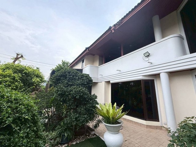 ขายบ้านเดี่ยว 2 ชั้น Park Avenue ศรีนครินทร์-บางนา เนื้อที่ 198 ตร.วา หลังมุมสุด แต่งสวย พร้อมเข้าอยู่