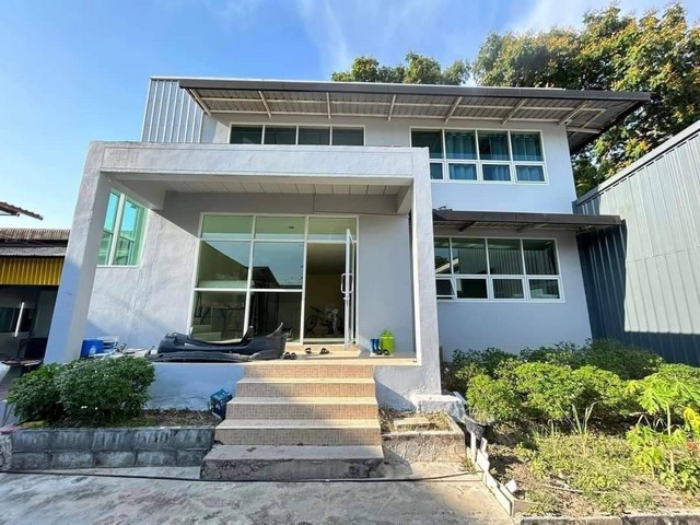 โกดังให้เช่าพุทธมณฑลสาย 4 ติดถนนใหญ่ ศาลายา - บางเลน นครปฐม