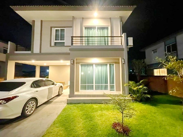 เครื่องใช้ไฟฟ้า 3-4นอน .จัดเต็มเฟอร์ ให้เช่าบ้านเดี่ยวหรู 2 ชั้น ถ.เทพกระษัตรี แม็คโครถลาง 3.4 กม.