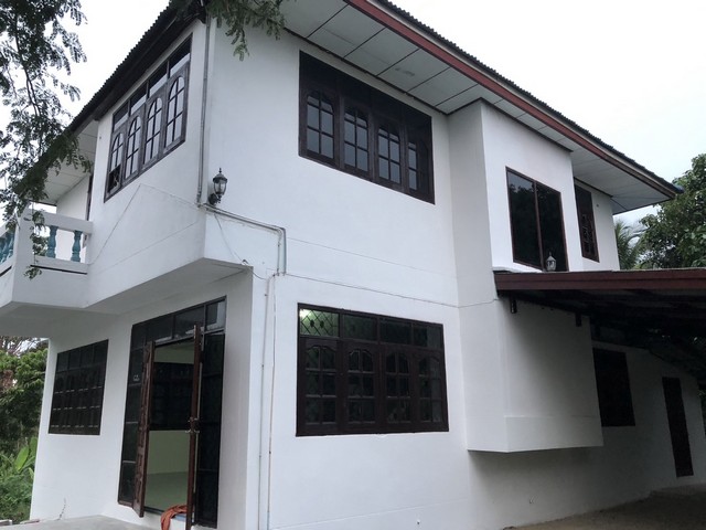 ผืนดินไทยทรงคุณค่า  บ้านปูน 1 ชั้น ต.บางเลน อ.บางใหญ่ 100 วา แหล่งเจริญ  นนทบุรี เนื้อที่ ราคาคุยได้ค่ะ