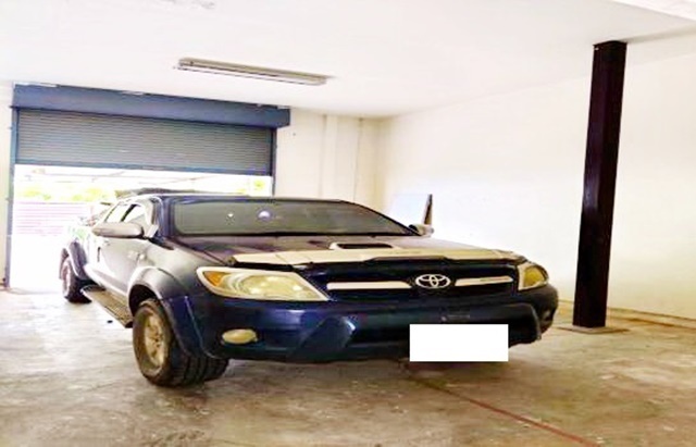 โรงจอดรถ SuperCar MRT สัมมากร 800ม. รามคำแหง110-112 9นอน สำนักงาน บ้านพร้อมโกดัง2ชั้น 542ตรม. 212ตรว.  3น้ำ 5จอดรถ 4แอร์  ใหญ่มาก