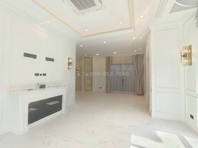 บ้านเดี่ยว บางกอกบูเลอวาร์ด พระราม 5 ถ.อัจฉริยะประสิทธิ์ ต.มหาสวัสดิ์ อ. บางกรวย จ. นนทบุรี