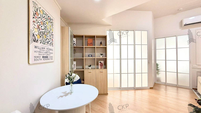 คอนโด ฝักข้าวโพด ห้องรีโนเวทสวยงาม อยู่ระหว่างถนนสองเส้น เดินทางสะดวก ใกล้สถานีรถไฟฟ้า, ABAC, โรงพยาบาลรามคำแหงและเดอะมอลล์บางกะปิ