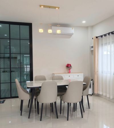 บ้านใหม่เอี่ยม! เฟอร์ครบ พร้อมอยู่ โครงการใจแก้วเอราวัณ 31 เฟส 8 หน้าบ้านไม่ชนใคร ติดสวนหย่อมของโครงการ