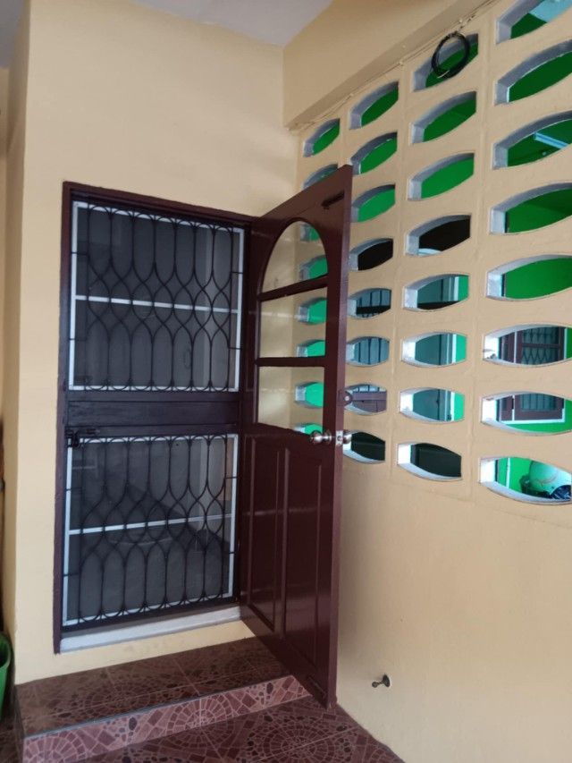 ขายทาวน์เฮาส์ 2 ชั้น หมู่บ้านพรทวีวัฒน์1 อำเภอคลองหลวง จังหวัดปทุมธานี