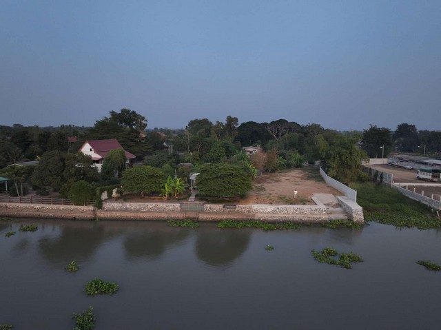 ให้เช่าที่ดิน1ไร่ พร้อมบ้านน็อคดาวน์ริมแม่น้ำเจ้าพระยา ใกล้ศูนย์ศิลปชีพบางไทร อยุธยา