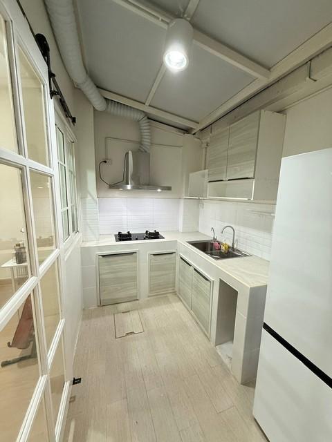 ขายทาวน์เฮ้าส์ 2 ชั้น 17.3 ตรว. โกลเด้น ทาวน์ รามอินทรา-วงแหวน ถนนคู้บอน หันทางทิศเหนือ