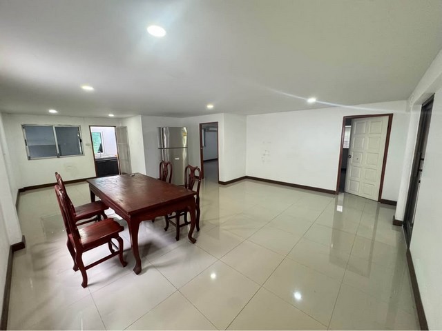 HR2538ให้เช่าบ้านเดี่ยว พร้อมเข้าอยู่ หมู่บ้านเมืองทอง 2 โครงการ 3 ซอยพัฒนาการ 53 พร้อมอยู่ เดินทางสะดวก