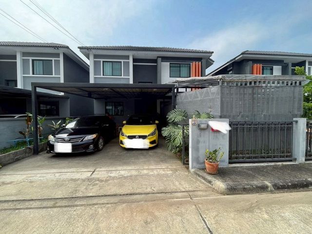 ทาวน์เฮ้าส์ หมู่บ้านร่มไทร ซอยกำนันแม้น 7 บางบอน 3 กรุงเทพ