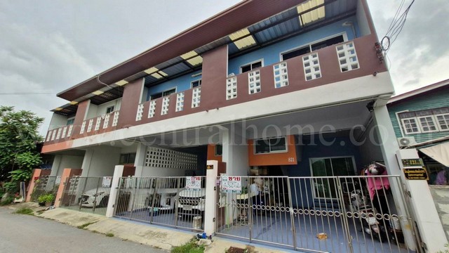 ทาวน์โฮม ซอยพยอม 1 วังน้อย อยุธยา ขายพร้อมผู้เช่า เหมา 4 หลัง ราคาพิเศษ