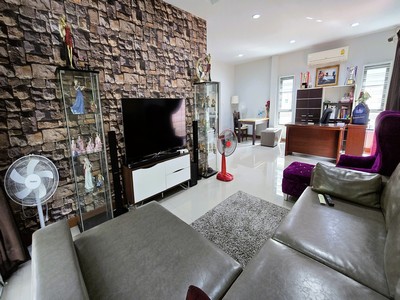 ขาย บ้านเดี่ยว หมู่บ้าน โครงการ เดอะไพรเวซี่ พุทธมณฑล สาย 7 เนื้อที่ 69.6 ตร.ว. ติดถนนใหญ่พุทธมณฑลสาย7 ใกล้ถนนเพชรเกษม บรมราชชนนี