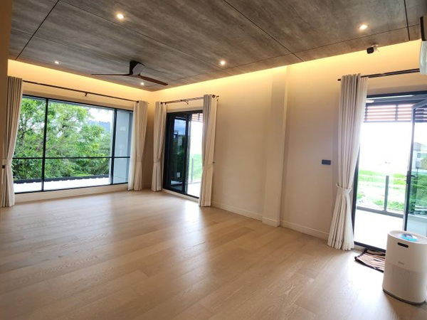 ให้เช่าบ้านเดี่ยวหรู 2ชั้นเนื้อที่ 200ตร.ว พื้นที่ใช้สอย 375ตร.ม 5ห้องนอน 6ห้องน้ำ เฟอร์ครบ ถนนบางนาตราด ห้างเมกะ ราคาเช่า 380,000 บ/ด