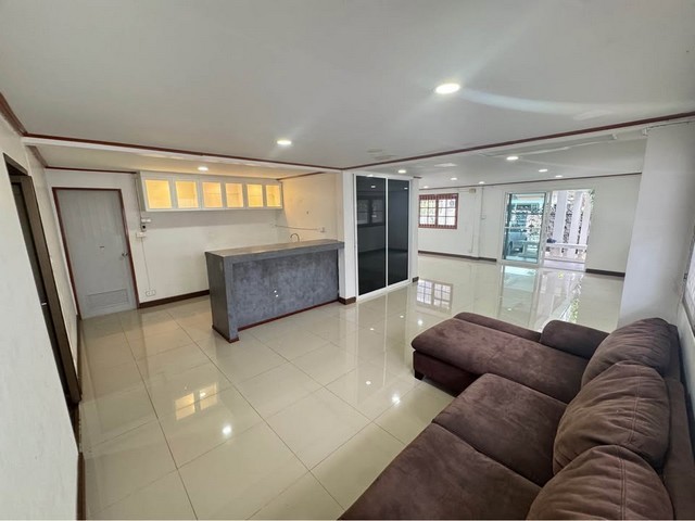 ให้เช่าบ้านเดี่ยวใกล้ แอร์พอร์ตลิ้งค์หัวหมาก สวนหลวง หมู่บ้านเมืองทอง 2 โครงการ 3  ซอยพัฒนาการ 53 