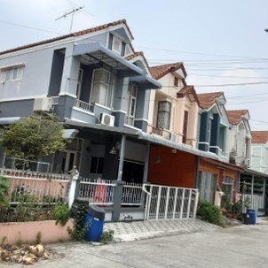 ขายทาวน์เฮ้าส์มือสอง อำเภอคลองหลวง จังหวัดปทุมธานี โครงการ วรารักษ์ คลอง 3