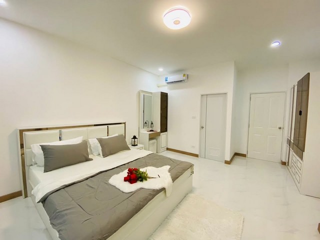 ให้เช่าบ้านเดี่ยว ชั้นเดียว ตกแต่งหรู เฟอร์นิเจอร์ เครื่องไฟฟ้าพร้อมอยู่ ย่านบางนาประเวศใกล้โรงเรียนราชวินิตบางแก้ว และเมกะบางนา