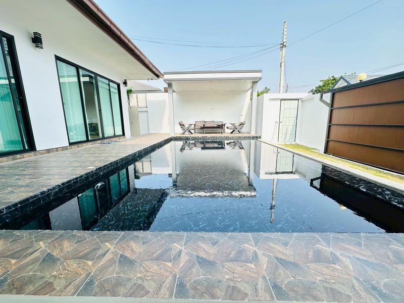 บ้านสวยตกแต่งพร้อมอยู่  บ้านเดี่ยวพร้อมสระว่ายน้ำส่วนตัว  โป่งมาบประชัน