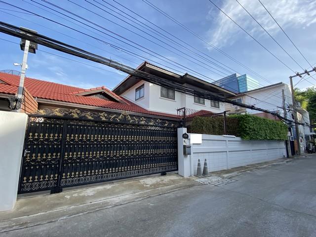 ให้เช่าบ้านเดี่ยว 2 ชั้น 91 ตรว. ย่านอารีย์ พระรามที่ 6 ซอย 30 ใกล้รถไฟฟ้า BTS อารีย์