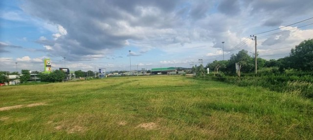 ที่ดินบ่อวินศรีราชา ให้เช่า แปลงสวย ทำเลดี ติดถนนเส้นยุทธศาสตร์ FP-L0745 