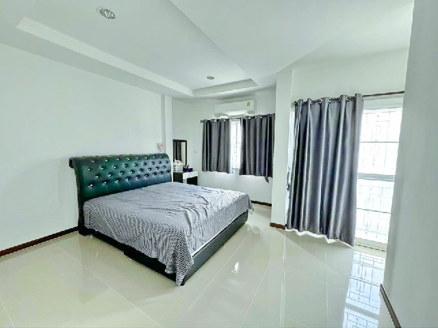 ให้เช่า-ขาย ทาวน์โฮม ซื่อตรง 2 ชั้น รังสิต คลอง 6 รพ.ธัญบุรี 1.2กม. 22 ตร.วา.180 ตร.ม.3 แอร์  ม.อีสเทิร์นเอเชีย 2 กม.ริมถนนใหญ่