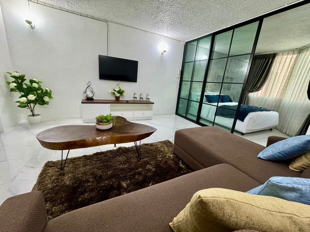 ขายด่วน นครพิงค์ คอนโด วิวดอยสุเทพ วิวสระว่ายน้ำ ใกล้นิมมาน