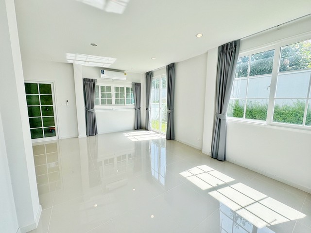 บ้านเดี่ยว ใกล้ เซ็นทรัลเวสต์เกต ชวนชื่น พาร์ค ปิ่นเกล้า - กาญจนา หลังริม 50 ตร.ว. สวยสุดในโครงการ ฟีลบ้านเดี่ยว 4 นอน