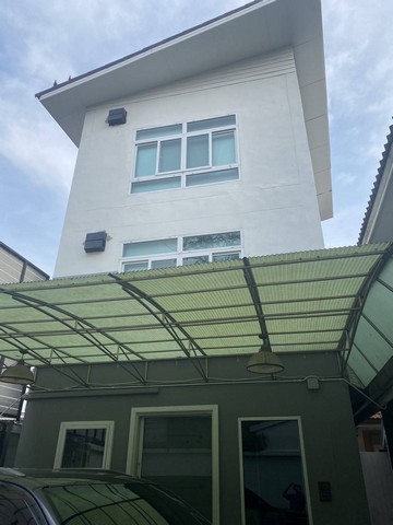 ขายบ้านเดี่ยว 2 ชั้น พร้อมออฟฟิศ 3 ชั้น ปรีดีพนมยงค์ 14 ขนาด 80 ตร.วา รีโนเวทใหม่ทั้งหลัง พร้อมอยู่