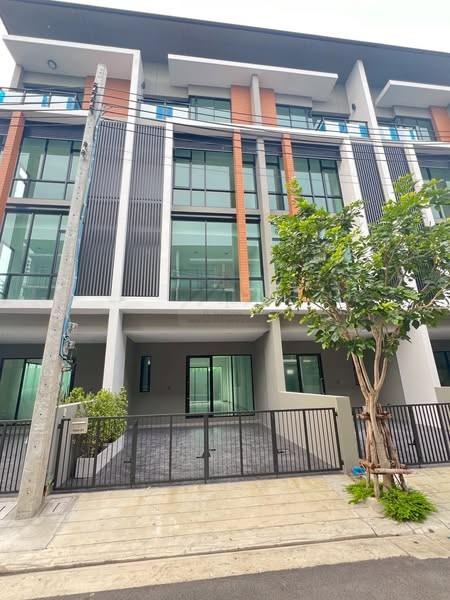 ขายโฮมออฟฟิศ 4 ชั้น 240 ตรม. โครงการ Premium Place MIX นวมินทร์ ใกล้ BTS คู้บอน