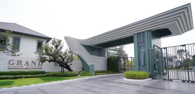 ขายบ้านเดี่ยว ม.แกรนด์ บางกอก บูเลอวาร์ด สุขุมวิท-ศรีนครินทร์ ตกแต่งพร้อมอยู่