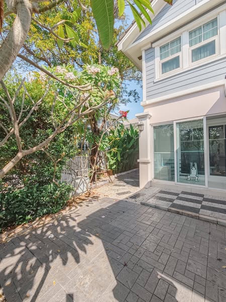 ให้เช่าหมู่บ้าน หลังเมกาบางนา ✅ ใกล้เมกา บางนา เเค่2นาที - เนื้อที่ 53.1 ตร.วา พื้นที่ใช้สอย 136 ตร.ม.