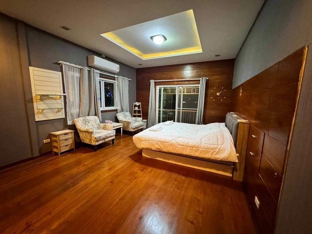 พูลวิลล่า 2 ชั้น เนื้อที่กว้าง บรรยากาศดี หนองจ๊อม สันทราย