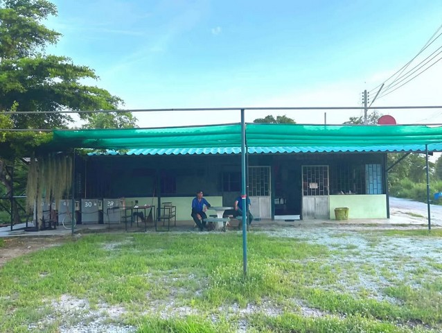 ขายบ้านพร้อมที่ดินหนองบอนแดงบ้านบึงชลบุรีทำเลดี ติดถนนซอยหลัก  เหมาะสำหรับ ค้าขาย  อยู่อาศัย  ห้องแถว