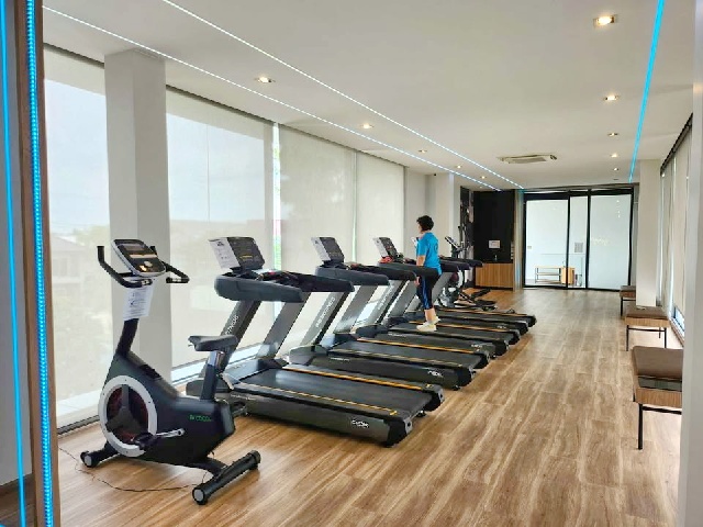 ติดถนนใหญ่ ม.ราชภัฏราชนครินทร์ 2.8 กม.โให้เช่าทาวน์เฮาส์ใหม่ สวย 2 ชั้น 18 ตร.วา.144 ตร.ม  2 นอน 2 น้ำ