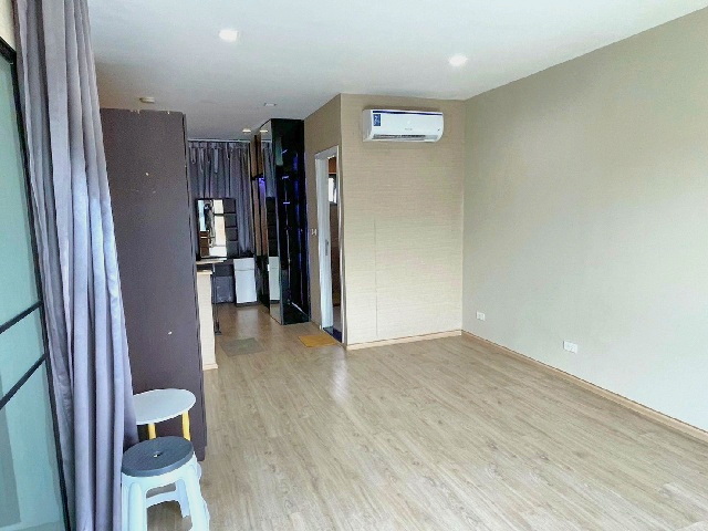 รร. สตรีวิทยา2 MRTภาวนา 3กม. ลาดพร้าว71 ให้เช่าทาวน์โฮม 3.5 ชั้น 260ตร.ม. 20 ตร.วา. 3นอน 4น้ำ 4แอร์ เดอะแจส วังหิน 1.2 กม.