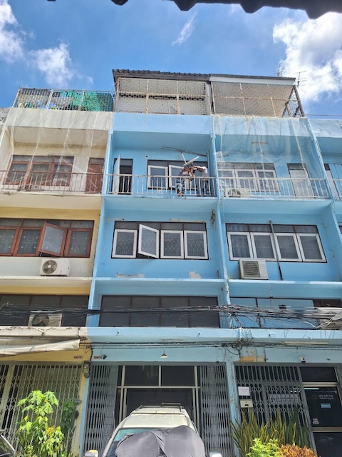 BH3617 ขาย/ให้เช่า ตึกแถว 3 ชั้นครึ่ง พร้อมดาดฟ้า ซอยประชาชื่น 27 ใกล้ทางด่วน MRT บางซ่อน