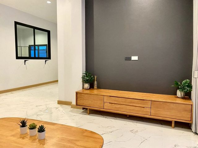 ให้เช่า 30,000 บาท/ขาย 3.89 ล้าน ว่าง 1 หลัง #ขายพร้อมผู้เช่า 1 หลัง หางดง บ้านแฝดสร้างใหม่ พร้อมอยู่