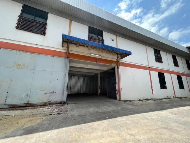 ให้เช่าโกดัง โรงงาน พร้อม ใบ รง4บางแก้วฟ้า นครชัยศรี นครปฐม พื้นที่ 1,000 ตร.ม. มีสำนักงานออฟฟิศ มีห้องพัก