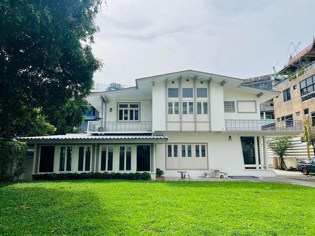 HR 6034 ให้เช่าบ้านเดี่ยว2ชั้นย่านเอกมัยพระโขนงซอยสุขุมวิท44พระราม4ใกล้BTSพระโขนงBTSเอกมัย