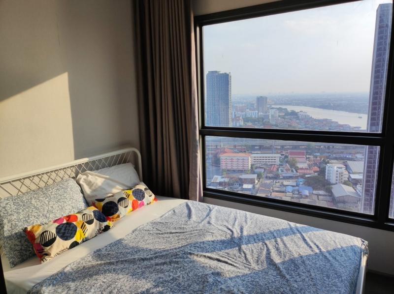 ให้เช่าคอนโด เดอะ โพลิแทน อควา The politan aqua ชั้น33 ห้อง25ตรม.วิวแม่น้ำ ทิศใต้ ติดฟิล์มกันร้อน ให้เช่าเดือนละ 8500