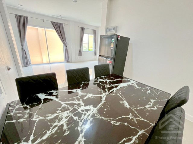 ให้เช่าบ้านดิโอโซน หนองขาม สวนเสือ ศรีราชา ชลบุรี เฟอร์นิเจอร์ และเครื่องใช้ไฟฟ้าครบครัน พร้อมเข้าอยู่ (หลังมุม)