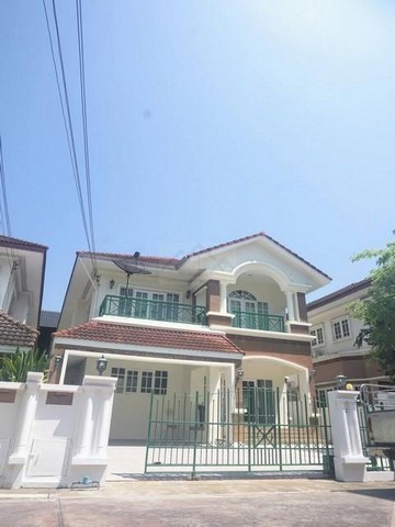 ให้เช่าบ้านเดี่ยว 2 ชั้น ศรีนครินทร์ 51 ใกล้ซีคอนสแควร์ และรถไฟฟ้าสายสีเหลือง