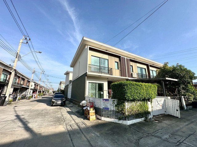 ให้เช่า! ทาวน์เฮ้าส์ 2 ชั้น หลังมุม ม.คอนเนค 43 วงแหวน–รามอินทรา 2 ✨ ตกแต่งครบ 