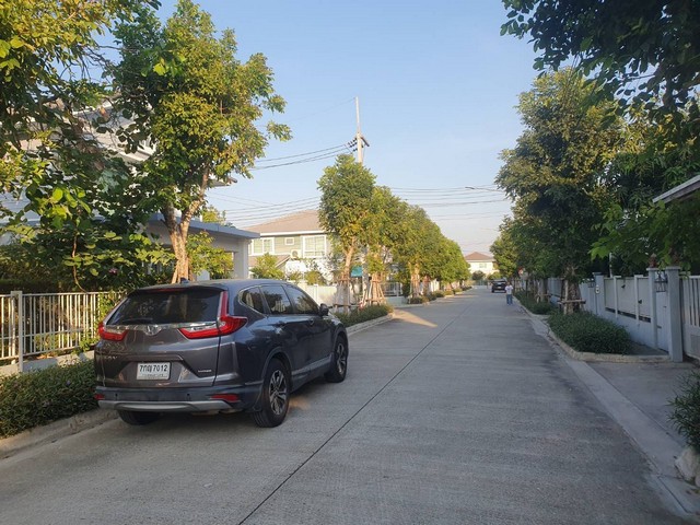 ขายขาดทุนบ้านเดี่ยว2ชั้น หมู่บ้านสีวลี อยุธยา2 (เกาะเรียน) ส่วนกลางมีสระว่ายน้ำ, ฟิตเนต