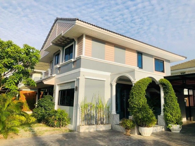 ขายบ้านเดี่ยวพฤกษ์ลดาพุทธสาคร 2 ชั้นตกแต่งพร้อมอยู่สิ่งอำนวยความสะดวกภายในบ้าน