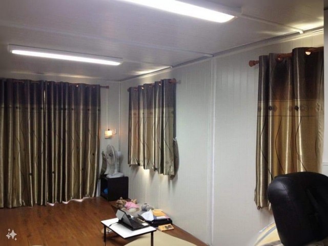 ขายบ้านพร้อมที่ดิน 100ตารางวา 2 ห้องนอน ราคา 3,500,000 บาท พร้อมอยู่ ซอยยิ้มสยาม เขตหลักสี่ กรุงเทพฯ