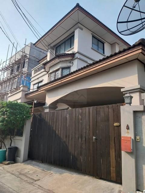 ขายบ้านเดี่ยว 3 ชั้น 465 ตรม. ซอยพหลโยธิน 24 ปากซอยติด BTS สถานี พหลโยธิน 24