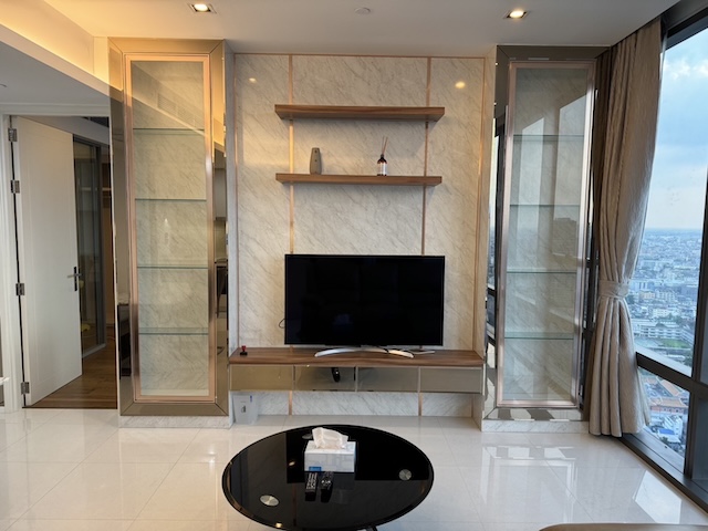 The Bangkok Sathorn spacious safe quiet 34th floor BTS Surasak