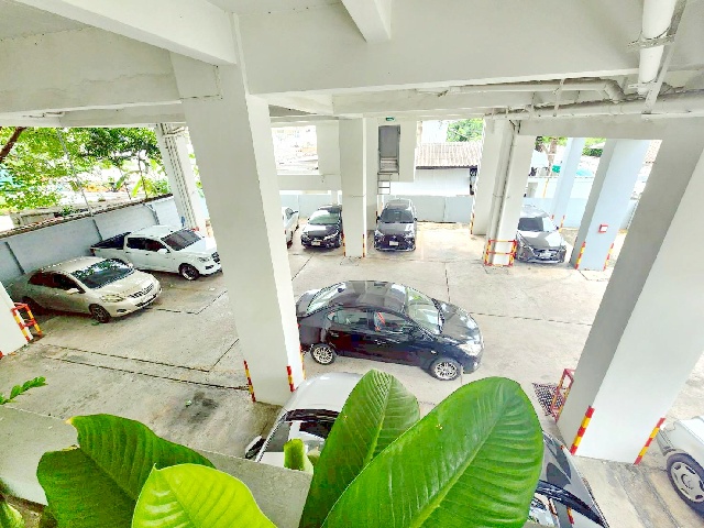  MRTสุทธิสาร 900ม.ติดรถไฟฟ้า ซ.อินทามระ 31-37 ให้อาคาร 33 ตร.ม. รร.นานาชาติคิซิโกะ 3.8 กม. 1นอน 