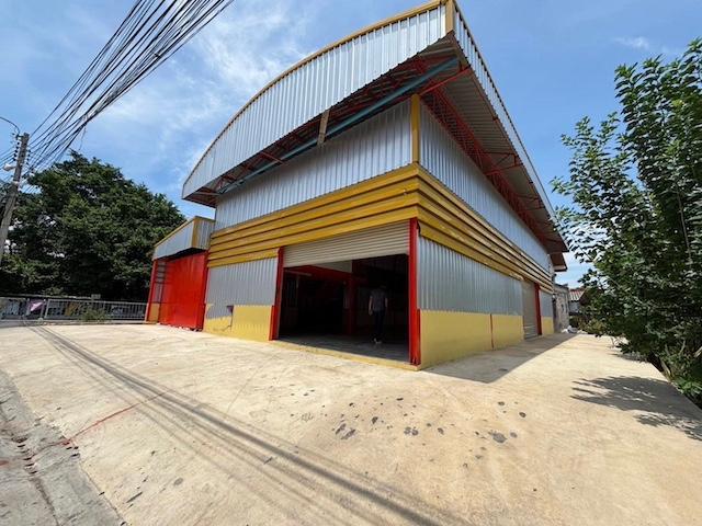 ให้เช่าโกดังพร้อมออฟฟิศ 480 ตรม. ซอยสะแกงาม 28 เหมาะเก็บสต๊อก หรือทำศูนย์กระจายสินค้า